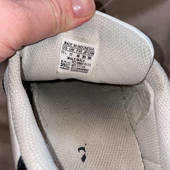 GUC Adidas - Picture 5 of 5